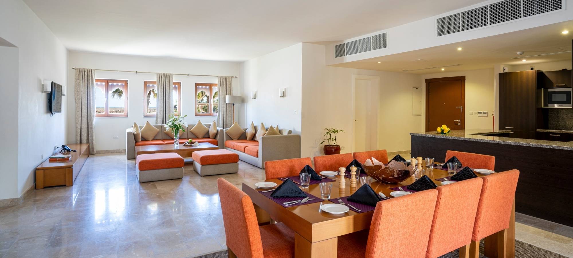 Jebel Sifah Oman hotel 3 Bedrooms Apartment Living Room